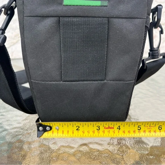 Lowepro Adventura TLZ 30 III Black Top Loading Camera Bag - Picture 10 of 12